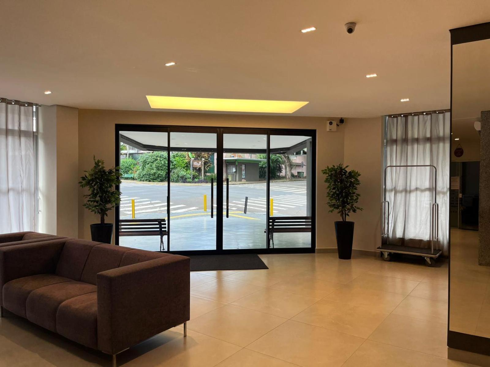Moura Palace Hotel Фос ду Игуасу Екстериор снимка